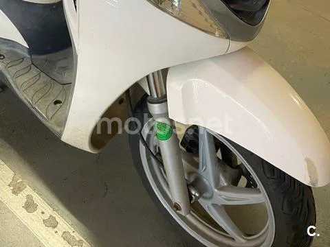 Honda SH125i - Vista 3