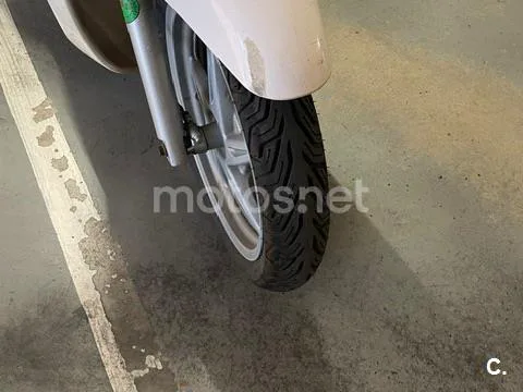 Honda SH125i - Vista 4