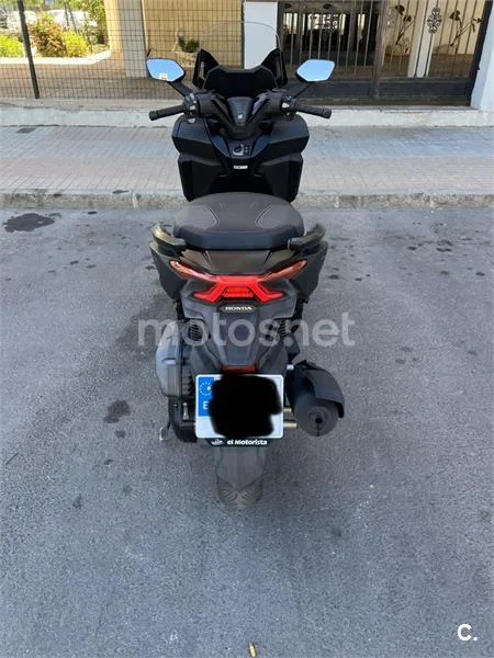 Honda Forza 125 - Vista 4