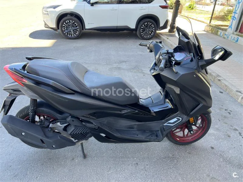 Honda Forza 125 - Vista 5
