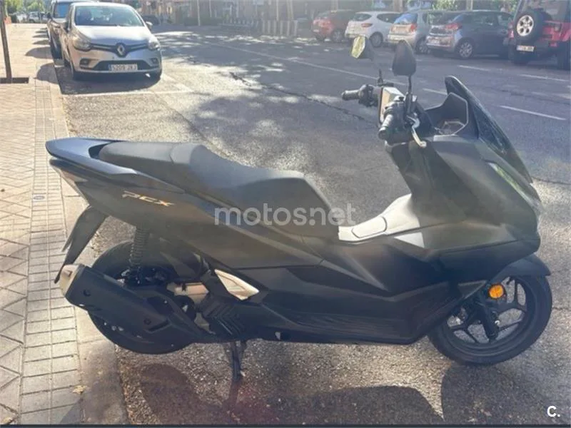 Honda PCX125 - Vista 5