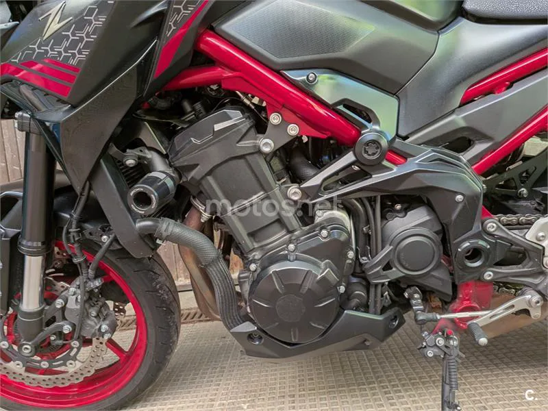 Kawasaki Z900 - Vista 5