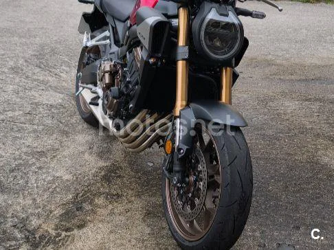 Honda CB650R - Vista 4