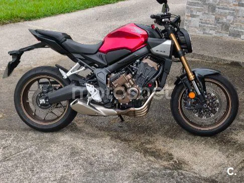 Honda CB650R - Vista 6