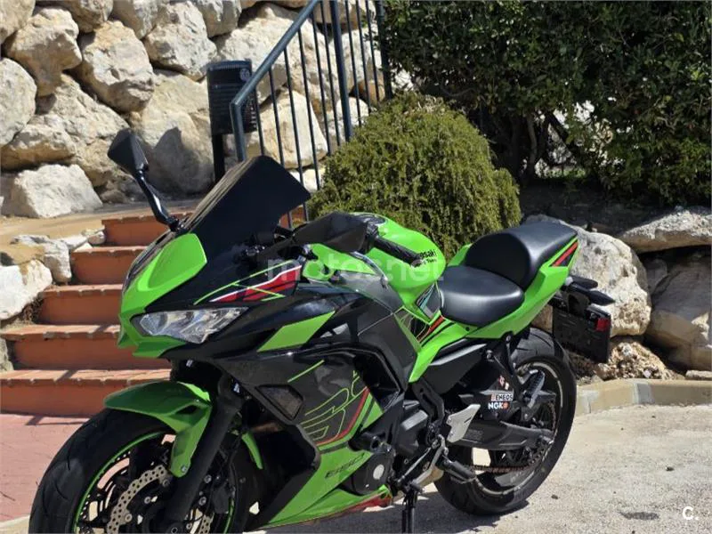 Kawasaki Ninja 650 - Vista 4