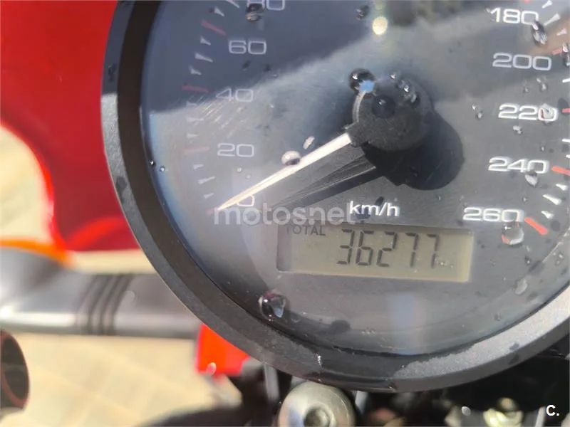 Ducati Monster 695 - Vista 8