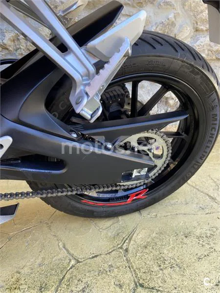 Yamaha YZF-R125 - Vista 4