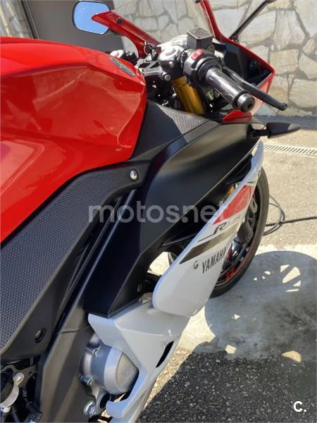 Yamaha YZF-R125 - Vista 5