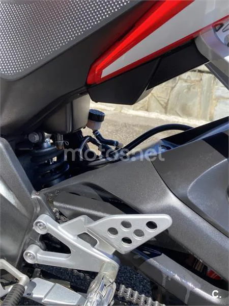 Yamaha YZF-R125 - Vista 6