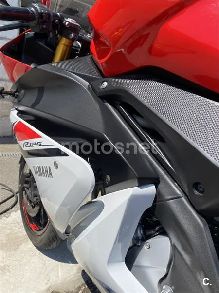 Yamaha YZF-R125 - Vista 7