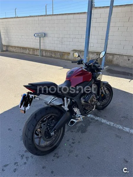 Honda CB650R - Vista 3