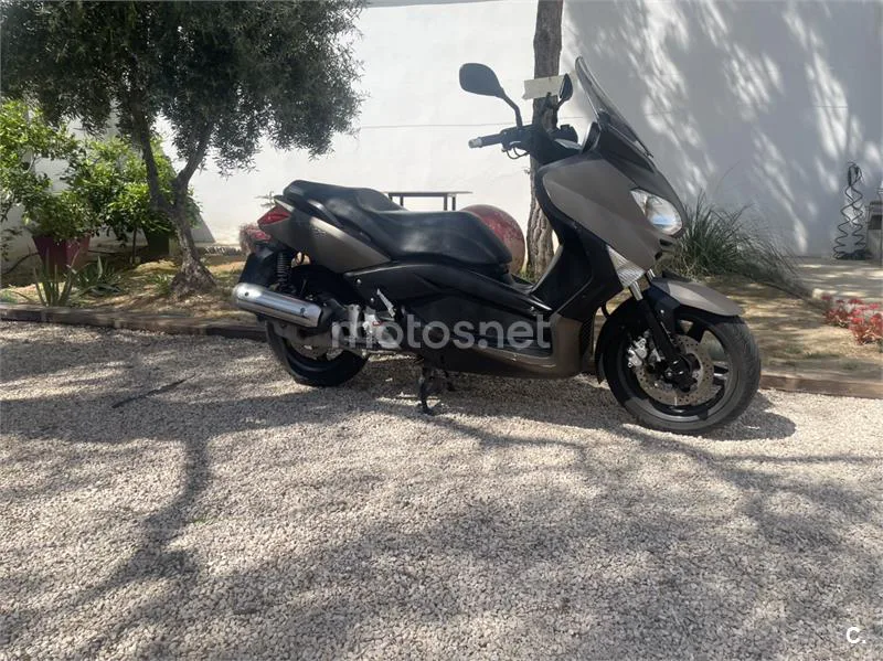Yamaha XMAX 125 - Vista 4