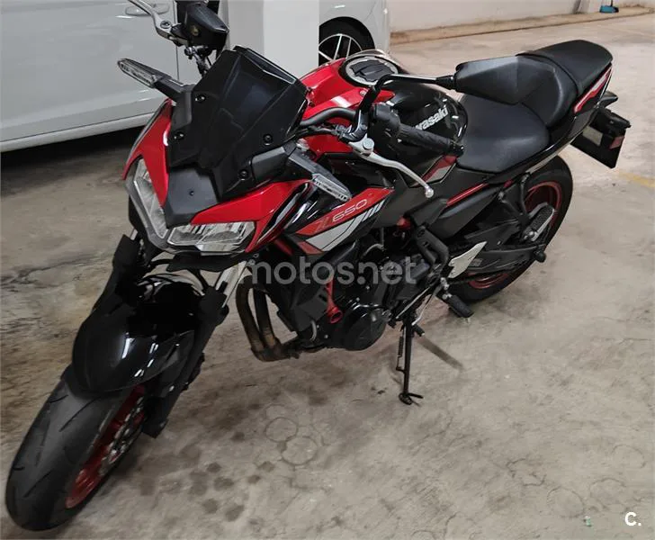 Kawasaki Z650 - Vista 4