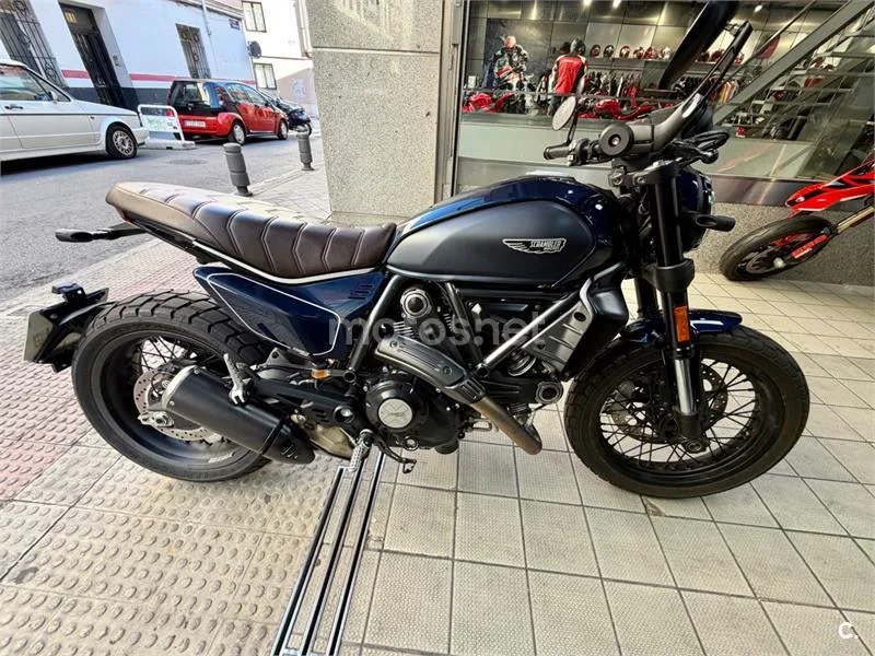 Ducati Scrambler - Vista 4