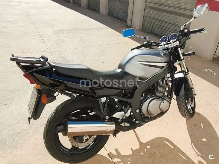 Suzuki GS500 - Vista 7