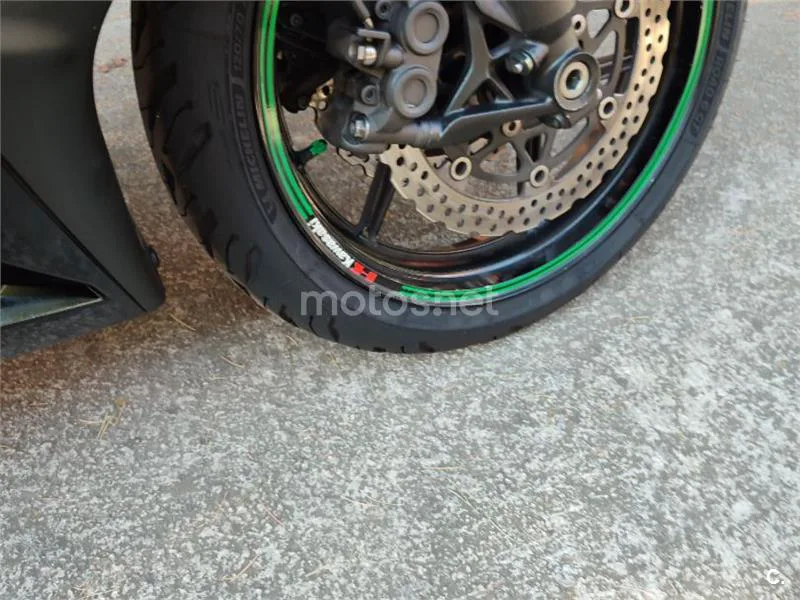 Kawasaki Z1000 SX - Vista 18