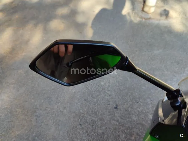 Kawasaki Z1000 SX - Vista 24