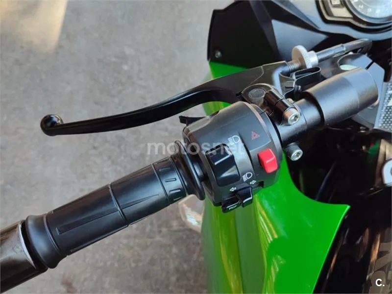 Kawasaki Z1000 SX - Vista 26
