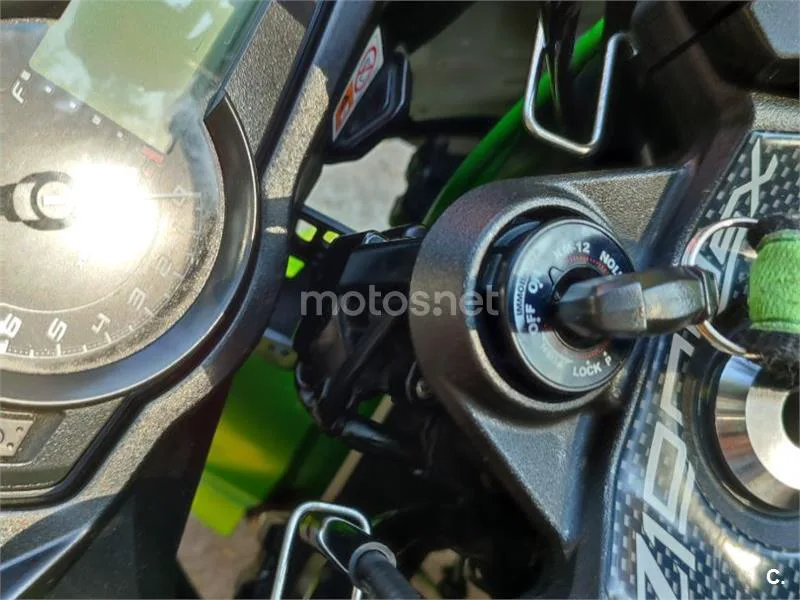 Kawasaki Z1000 SX - Vista 28
