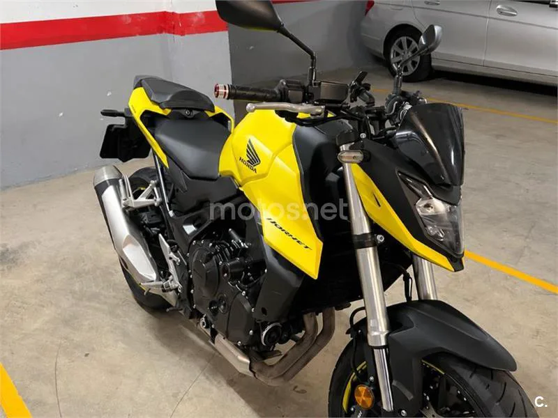 Honda CB750 Hornet - Vista 3
