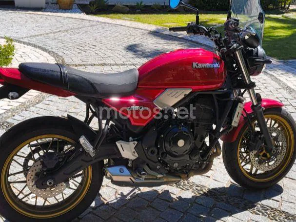 Kawasaki Z650 - Vista 3