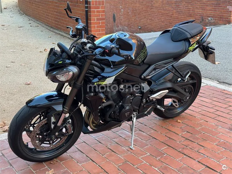 Triumph Street Triple 765 - Vista 8