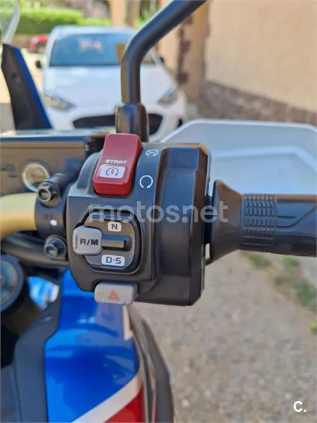 Honda CRF1000L Africa Twin - Vista 6
