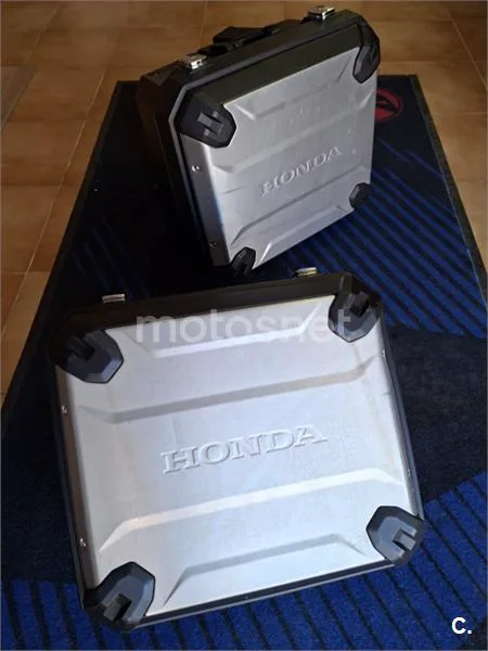 Honda CRF1000L Africa Twin - Vista 10