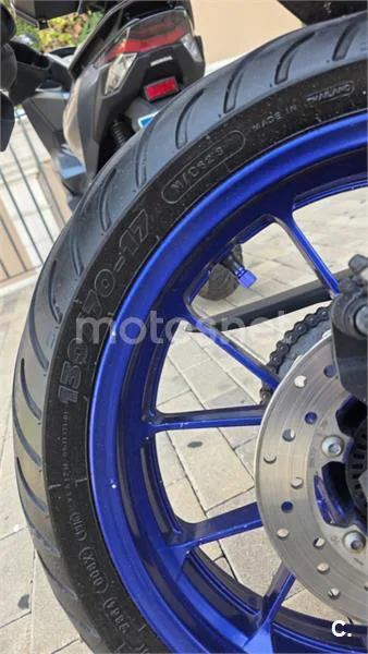 Yamaha YZF-R125 - Vista 3