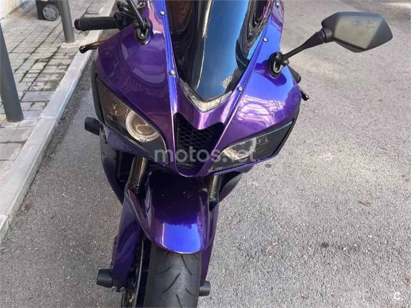 Honda CBR600RR - Vista 3