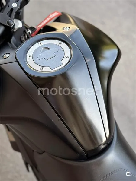 Yamaha MT-125 - Vista 3