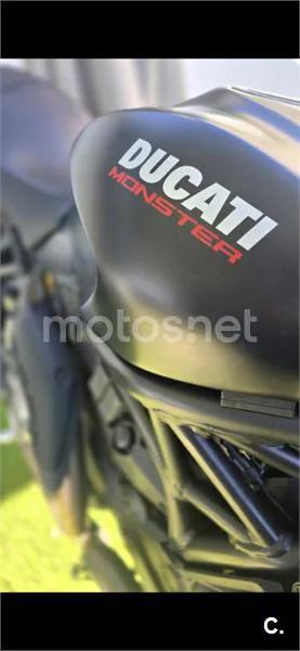 Ducati Monster 821 7600 € 2020 Valencia - 1