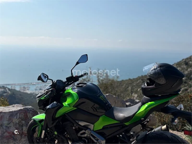 Kawasaki Z900 - Vista 6