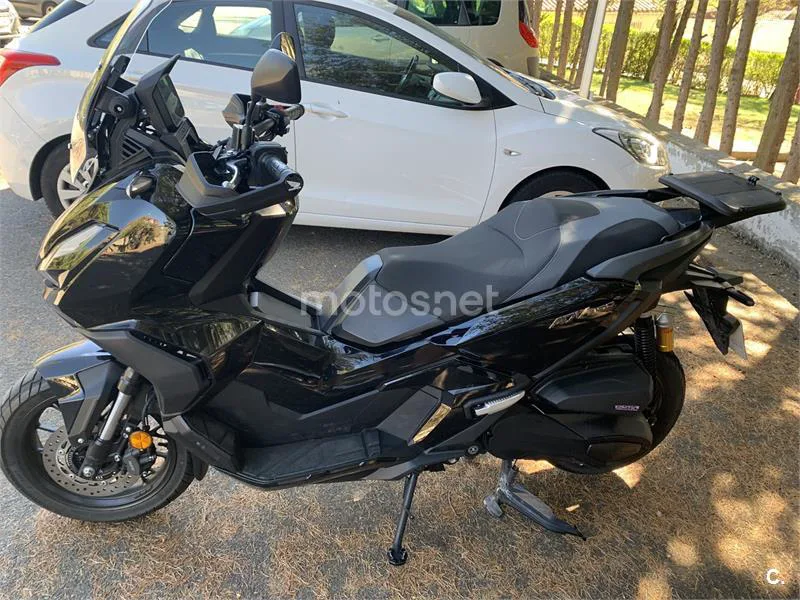 Honda ADV350 - Vista 5