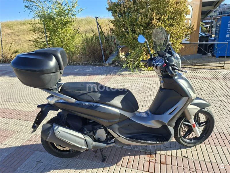 Piaggio Beverly Sport Touring 350 - Vista 3