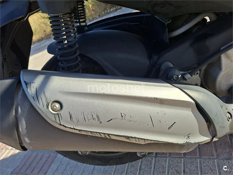 Piaggio Beverly Sport Touring 350 - Vista 6
