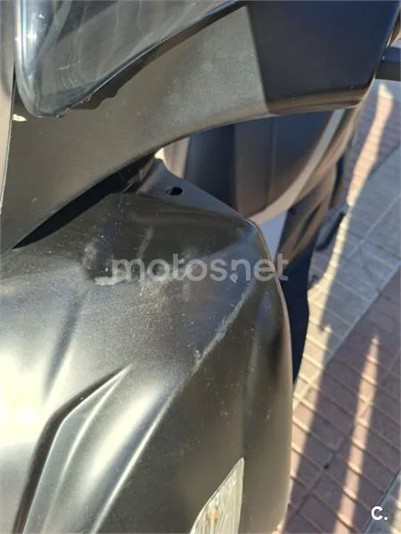 Piaggio Beverly Sport Touring 350 - Vista 10
