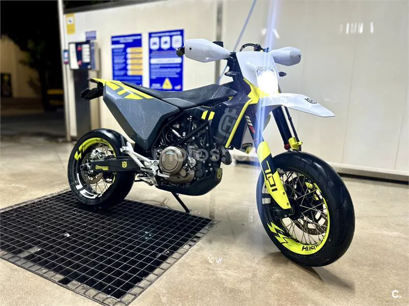 Husqvarna 701 Supermoto 9650 € 2024 Alicante - 1