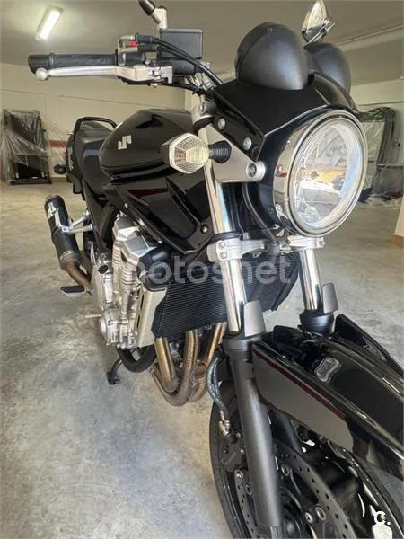 Suzuki Bandit 650 - Vista 3