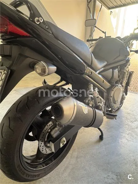 Suzuki Bandit 650 - Vista 4