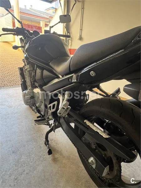Suzuki Bandit 650 - Vista 7