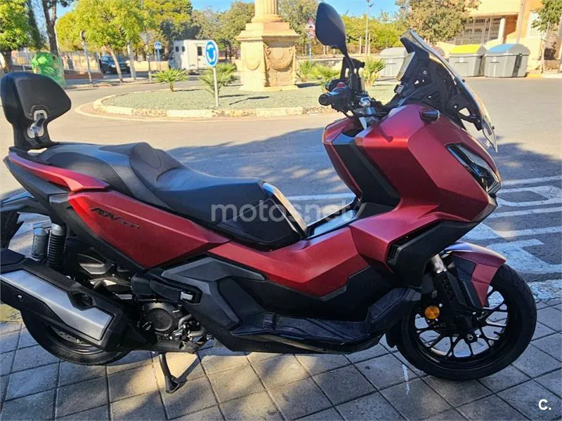Honda ADV350 - Vista 11