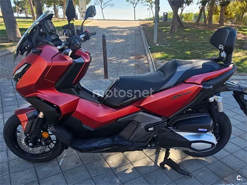 Honda ADV350 - Vista 10