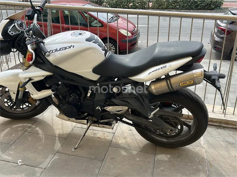 Triumph Street Triple - Vista 4