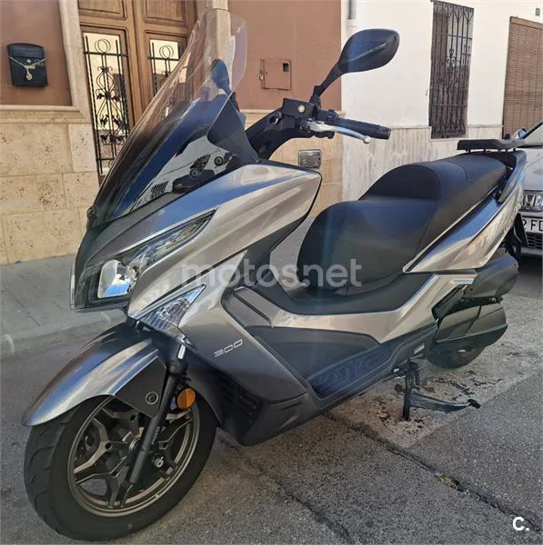 Kymco Grand Dink 300 - Vista 4
