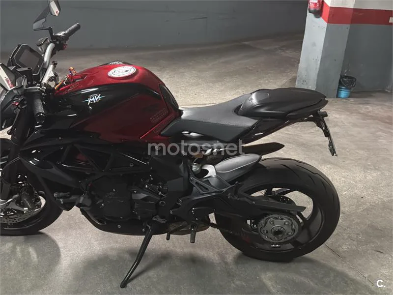 MV Agusta Brutale - Vista 4