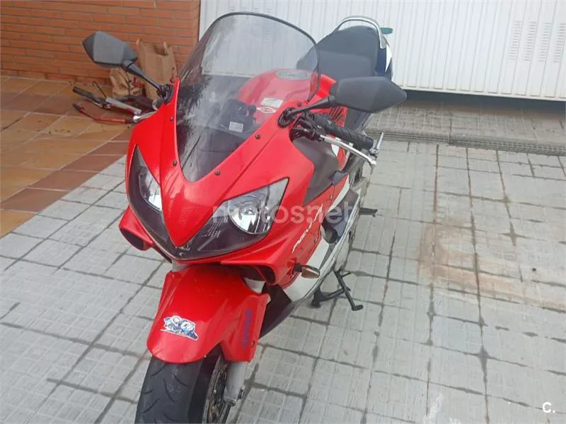 Honda CBR600F - Vista 7