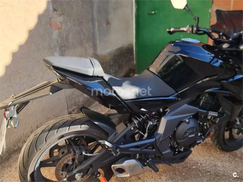 CFMOTO 650NK 3500 € 2024 Badajoz - 2