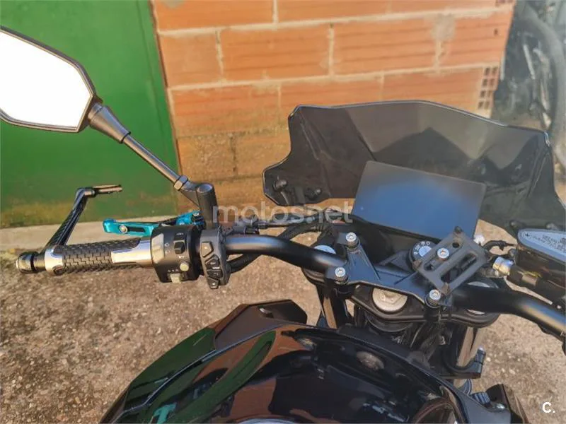 CFMOTO 650NK - Vista 12