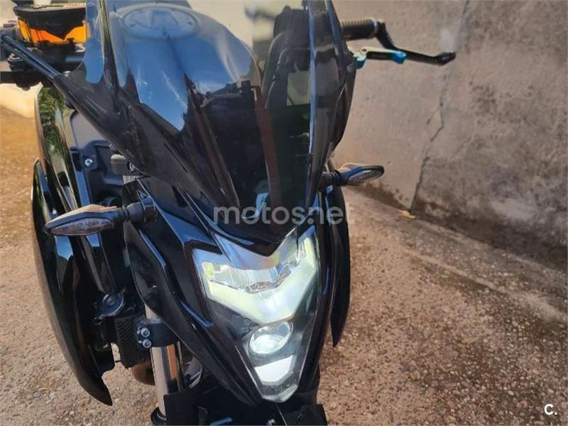 CFMOTO 650NK - Vista 13